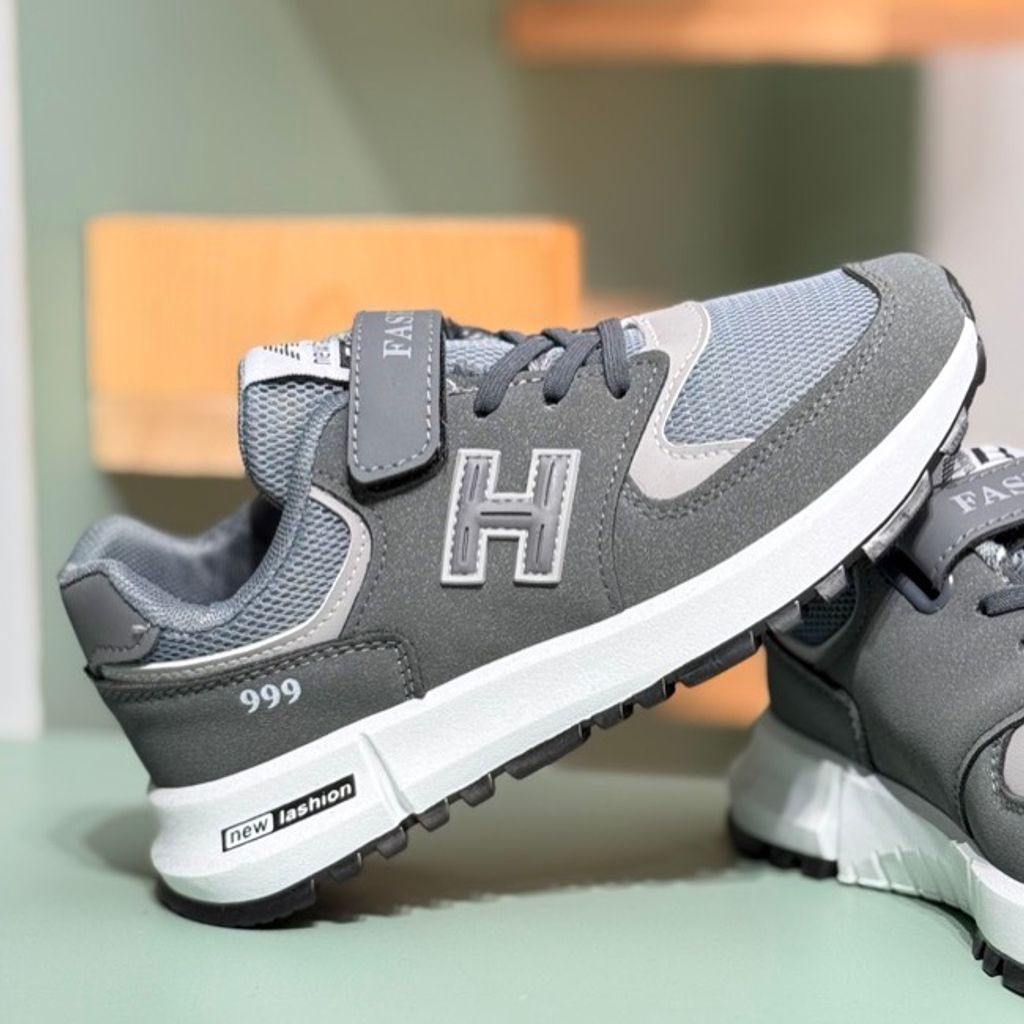 خرید اینترنتی قیمت کتونی بچگونه طرح H 999 برند Trip کد 4061206