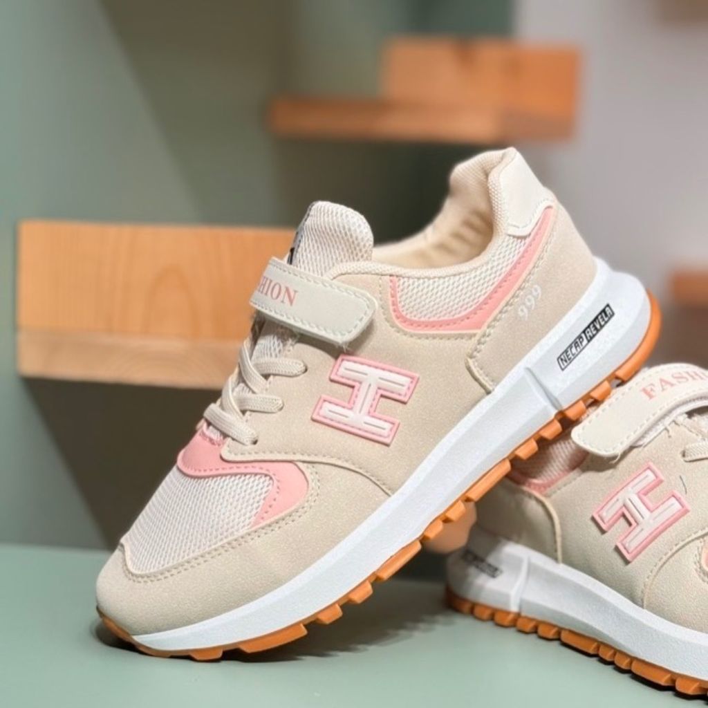 فروش اینترنتی کتونی بچگونه طرح H 999 برند Trip کد 4061206