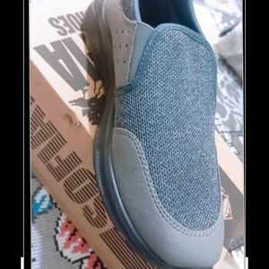 خرید اینترنتی کفش راحتی مردانه و زنانه