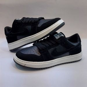 قیمت ارزان کتونی نایک جردن وان مشکی Nike Jordan 1