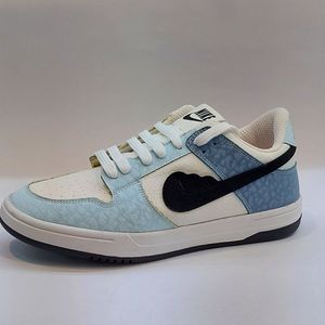 خرید اینترنتی کتونی نایک جردن وان قلبی آبی Nike Jordan 1