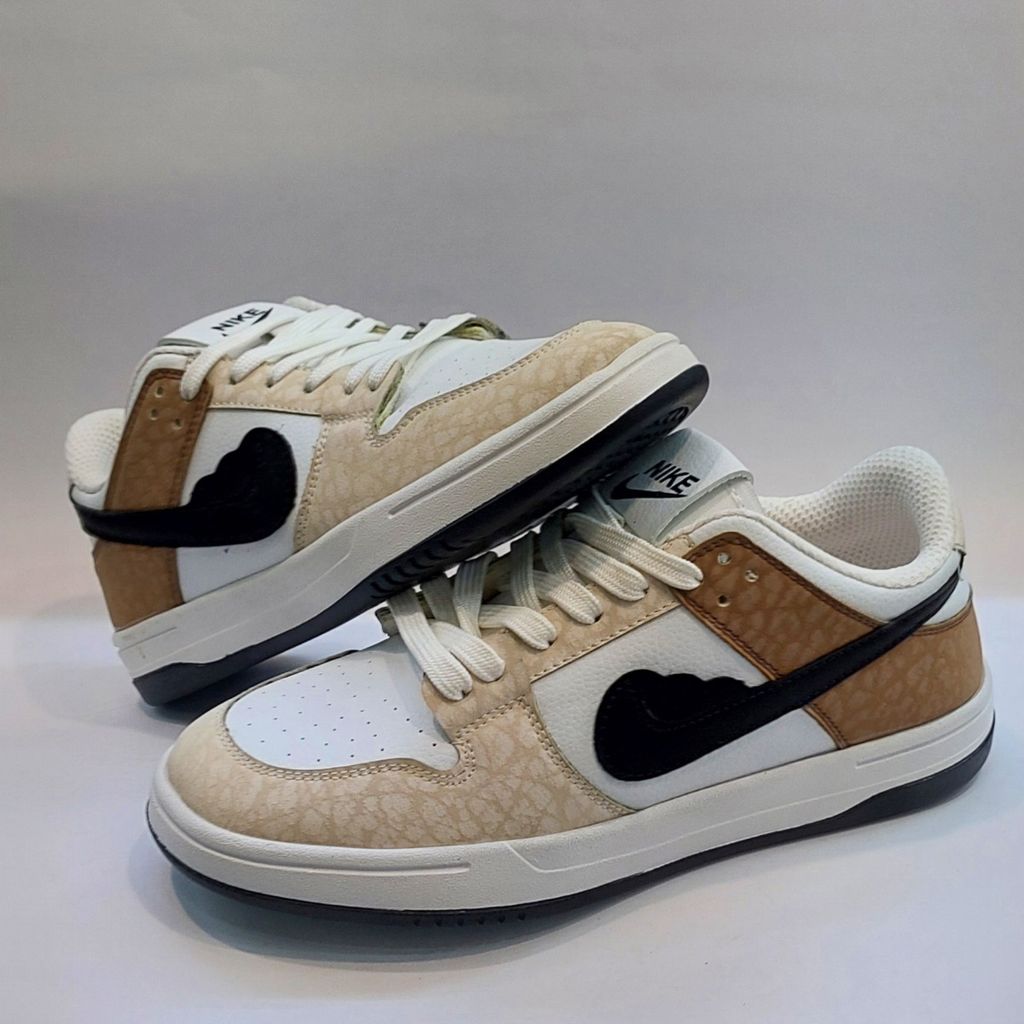 خرید اینترنتی کتونی نایک جردن وان قلبی کرم قهوای Nike Jordan 1