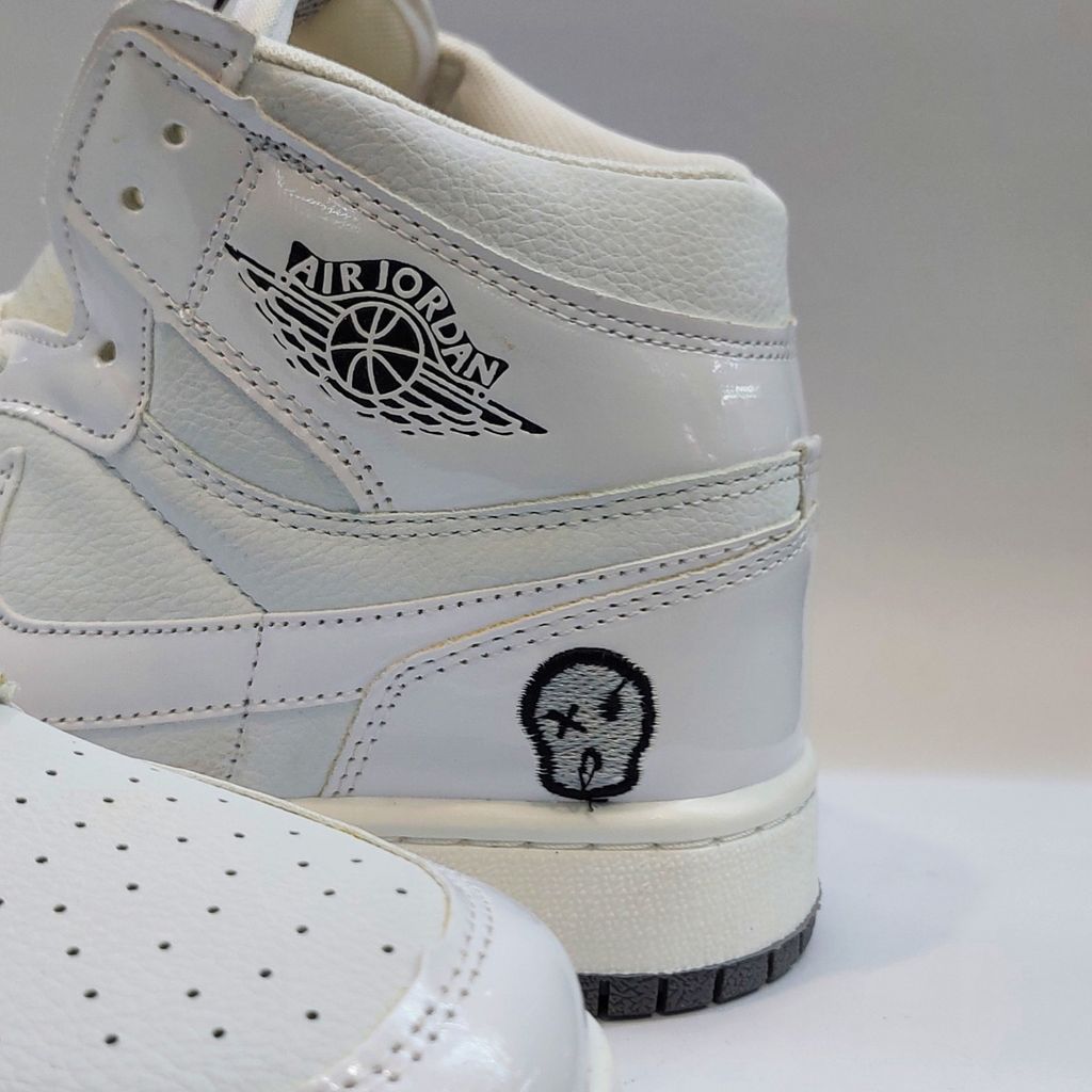 خرید آنلاین کتونی نایک جردن وان ساقدار سفید Nike Jordan 1