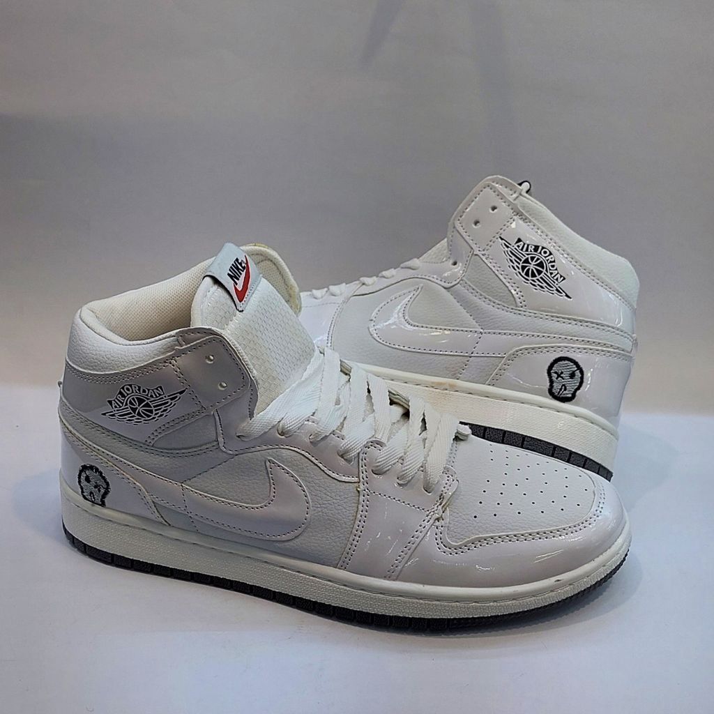مشخصات کتونی نایک جردن وان ساقدار سفید Nike Jordan 1
