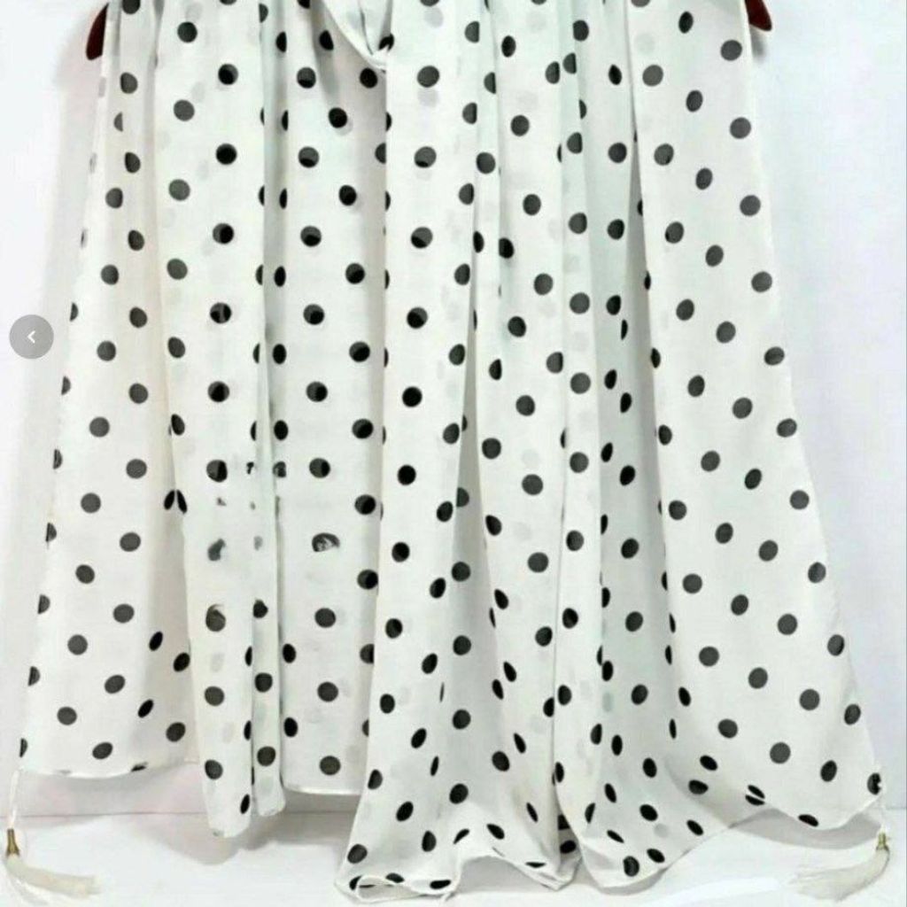 خرید انلاین شال توپی سفید و مشکی