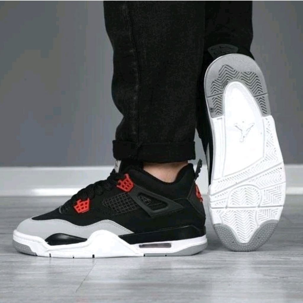 مشخصات کفش جردن4 مردانه رنگ مشکی طوسی