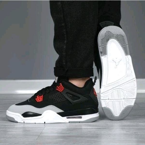 کفش جردن4 مردانه رنگ مشکی طوسی