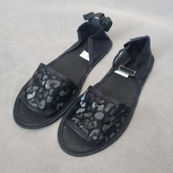 صندل طرحدار پلنگی سایز 37 تا 40 بسیار نرم و سبک