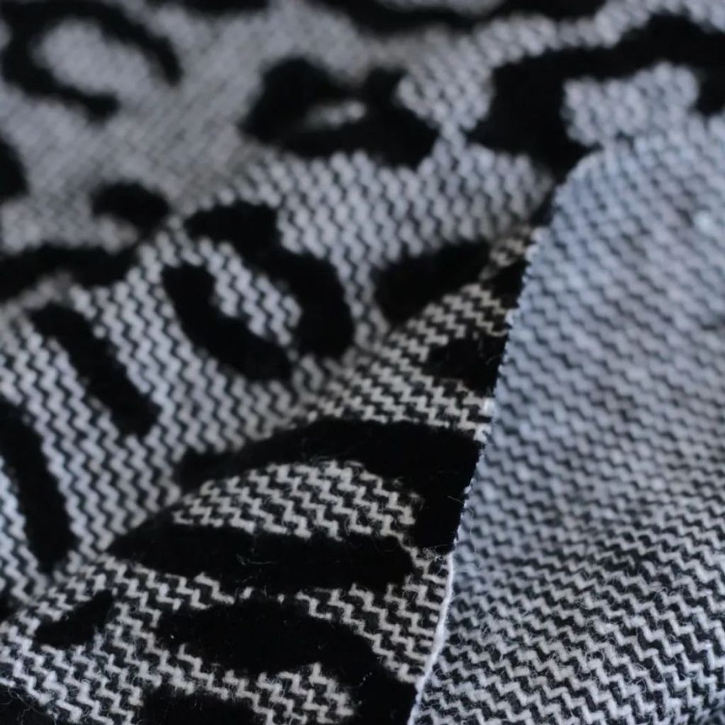 قیمت پارچه شنل اپلیکه