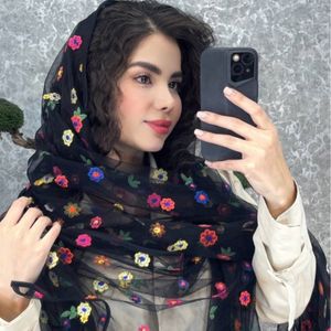 خرید آنلاین شال تور گل‌ ابریشم ستلند