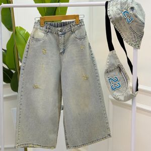 سه تیکه 23 ستلند