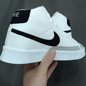 قیمت کتونی مردانه نایک بلیزر ساق دار کیفیت بالا