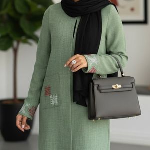 مشخصات مانتو شانتون گلدوزی