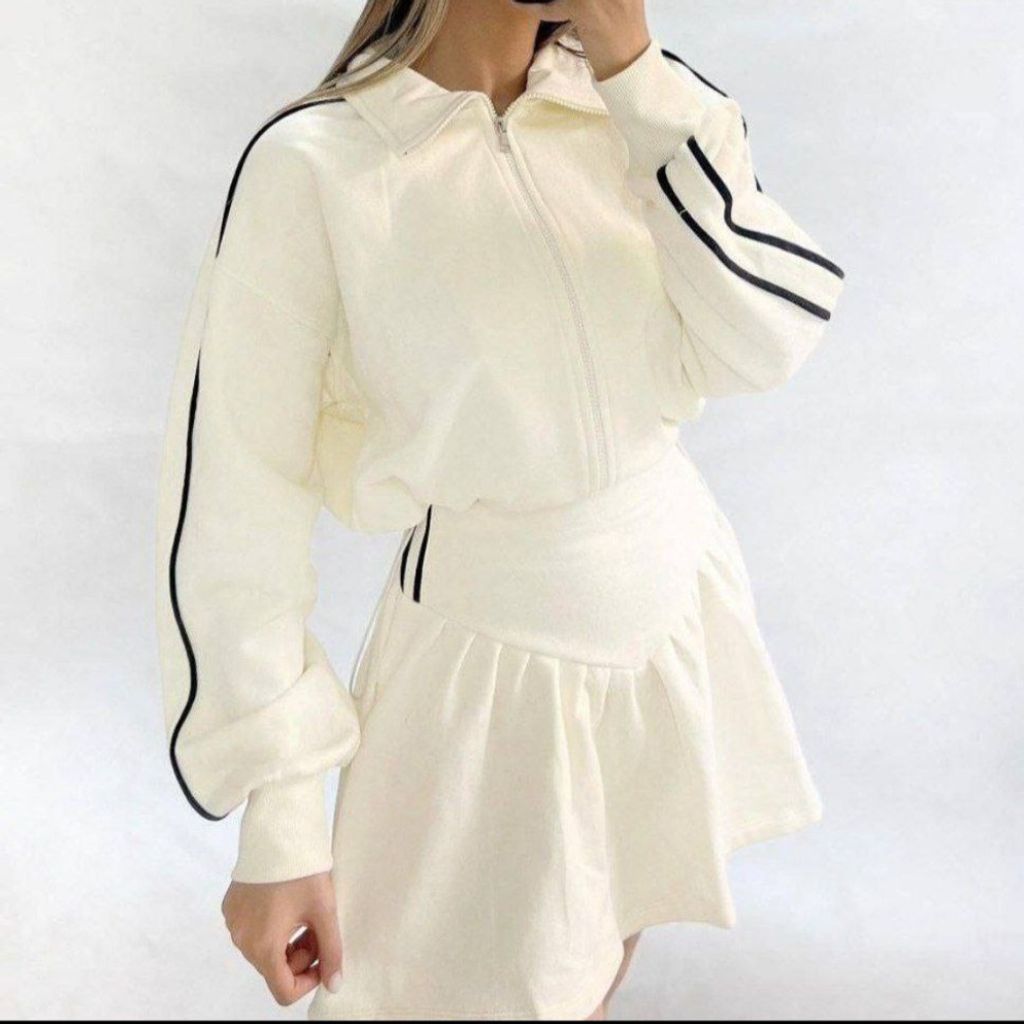 خرید آنلاین سویشرت و دامن