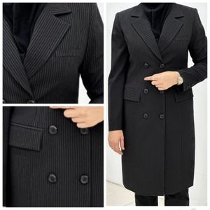 مانتو شلوار اداری دکمه مشکی