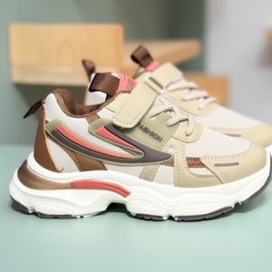 مشخصات کتونی بچگانه طرح Arate کد 4061307