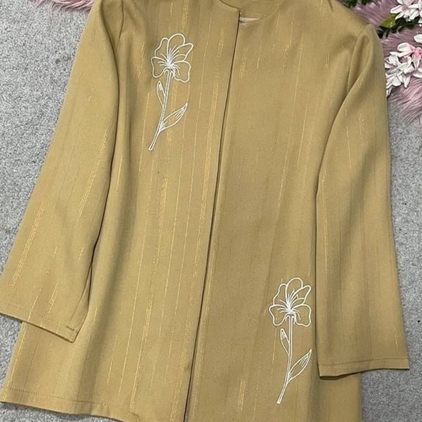 مانتو کتی لاله