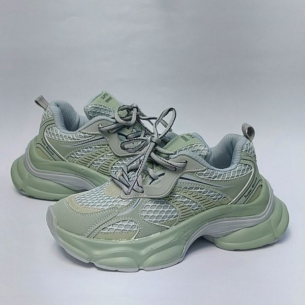 کتونی سوپر وینی Super Winnie با کیفیت بالا