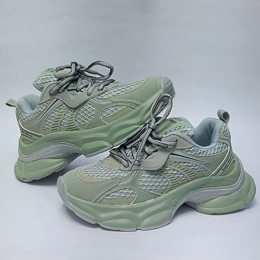 قیمت ارزان کتونی سوپر وینی Super Winnie با کیفیت بالا