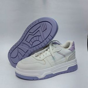 خرید اینترنتی کتونی ونس برشکا Bershka سفید بنفش