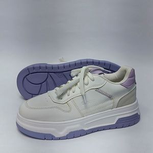 مشخصات کتونی ونس برشکا Bershka سفید بنفش