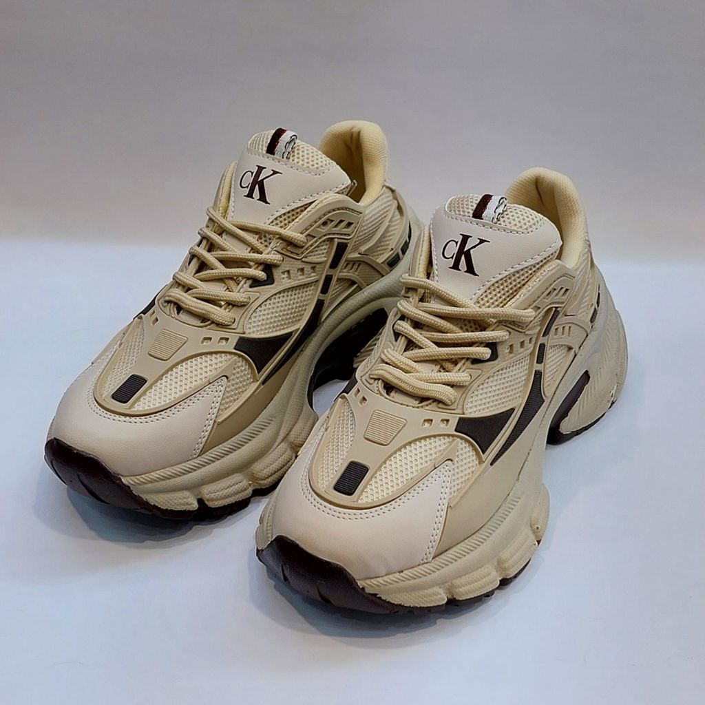 خرید اینترنتی کتونی فشن کلوین کلاین Calvin Klein با کیفیت