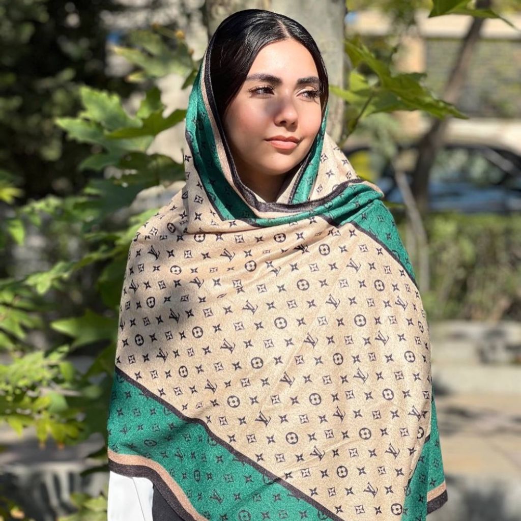 قیمت ارزان شال مخمل منگوله دار کد 1149