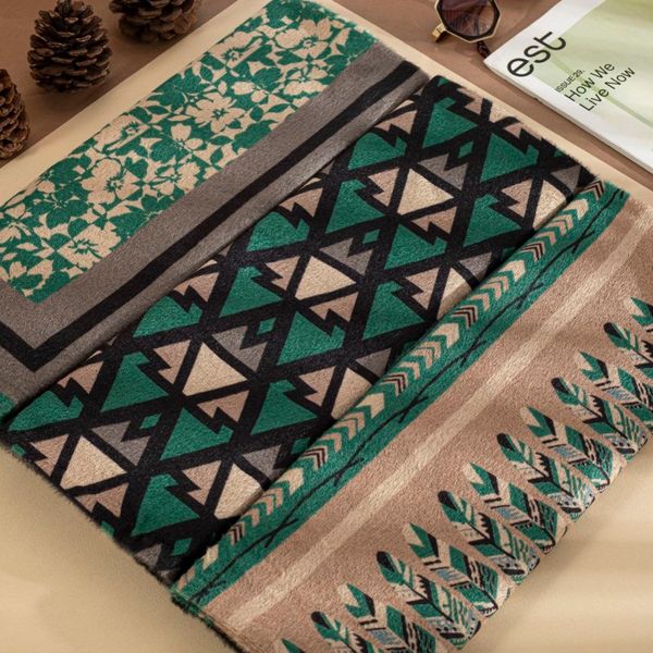 شال مخمل منگوله دار کد 1149