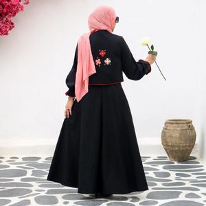 فروش اینترنتی کت و سارافون گلدوزی نیایش