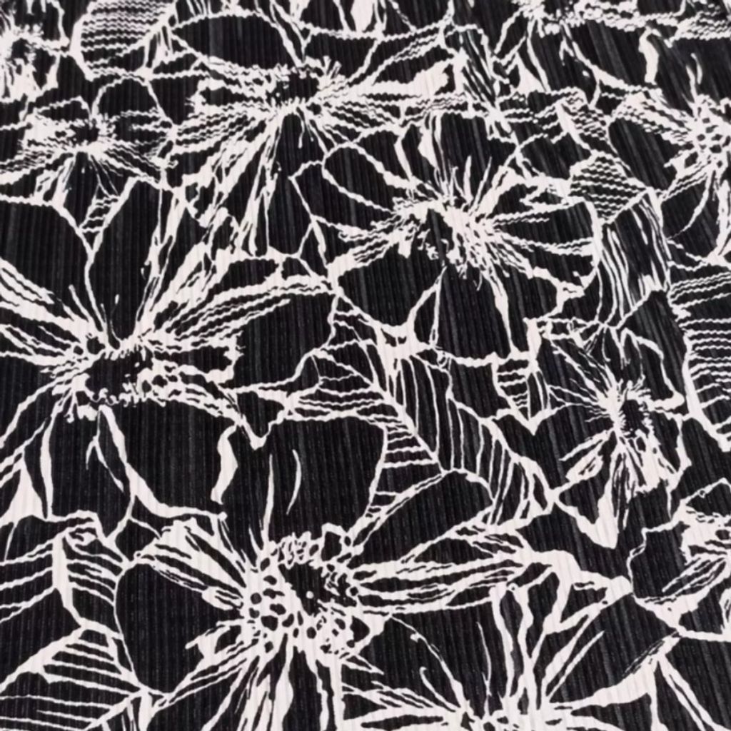 مشخصات پارچه پلیسه ریز