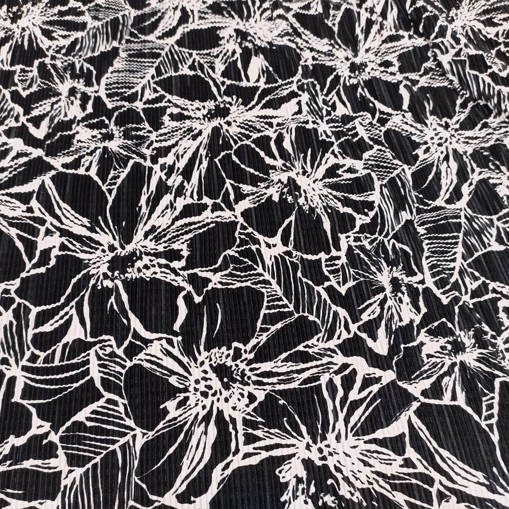 مشخصات پارچه پلیسه ریز