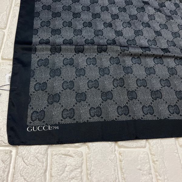 شال ابریشم توییل