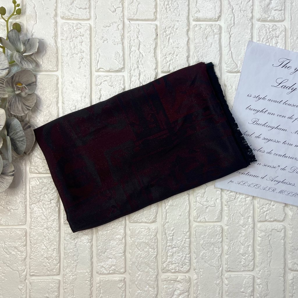 خرید آنلاین روسری ژاکارد لمه دار دورو