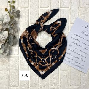 مشخصات مینی اسکارف ابریشم توییل