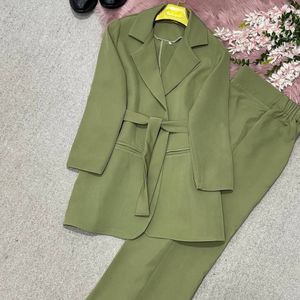 مشخصات کت شلوار زنانه طرح پالیز