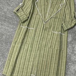 خرید انلاین مانتو یقه انگلیسی هستی