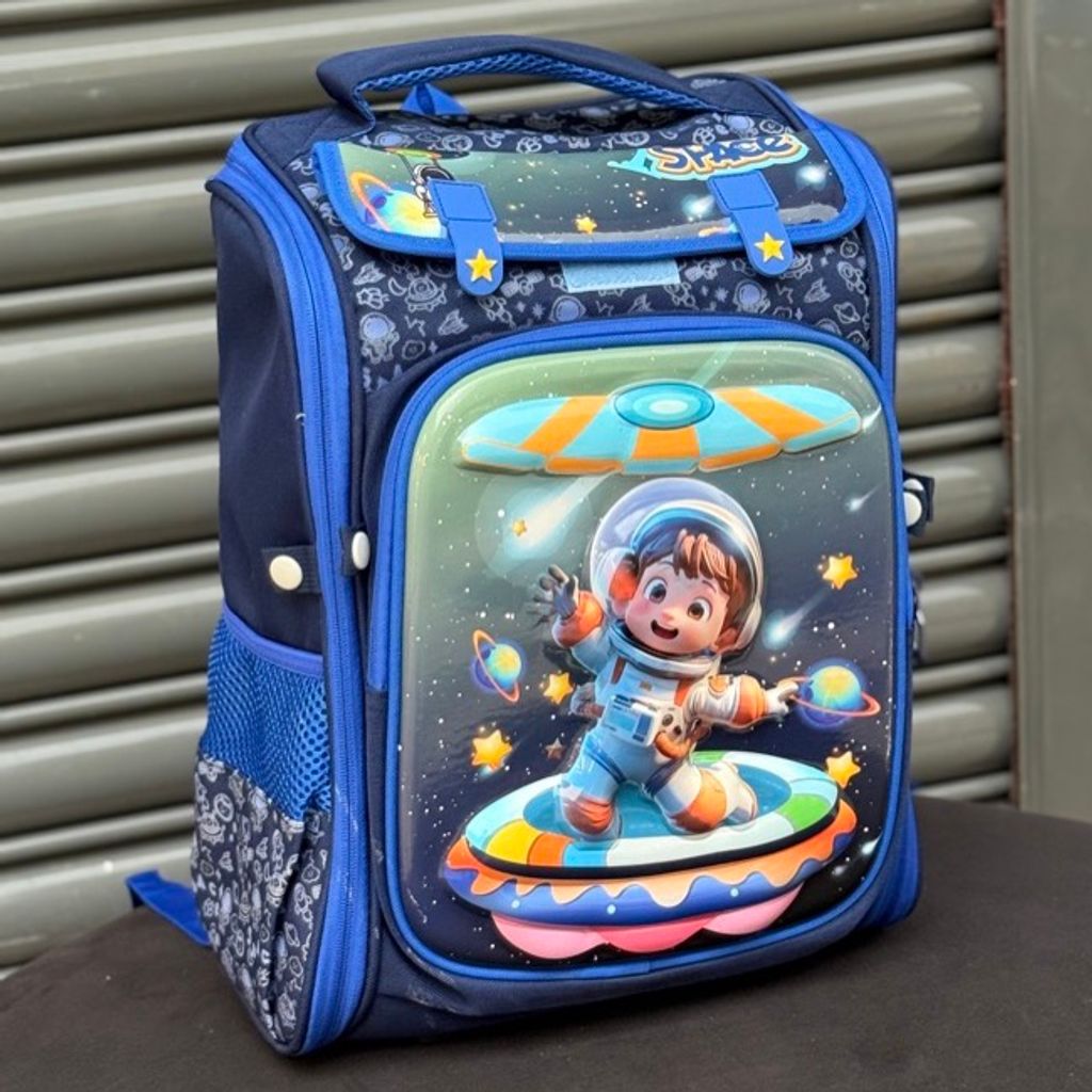 خرید اینترنتی قیمت کوله پشتی بچگانه صندوقی طرح Space برند K-Z کد 4061602