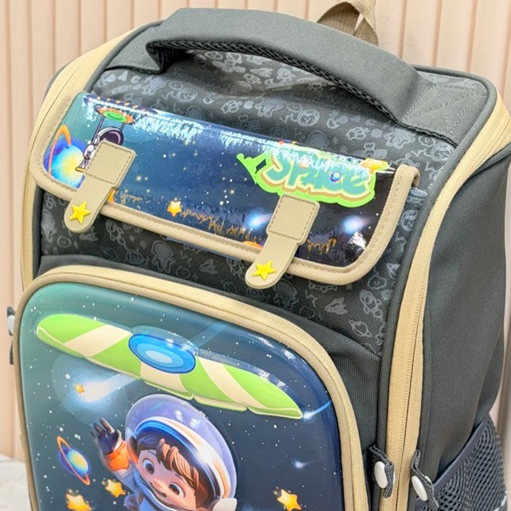 خرید اینترنتی قیمت کوله پشتی بچگانه صندوقی طرح Space از K-Z کد 4061602