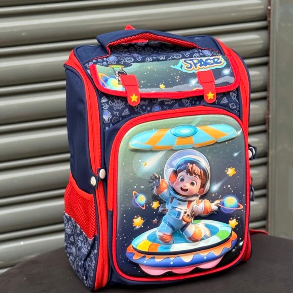 خرید اینترنتی قیمت کوله پشتی بچگانه صندوقی طرح Space برند K-Z کد 4061602