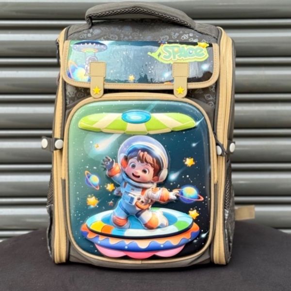 کوله پشتی بچگانه صندوقی طرح Space برند K-Z کد 4061602