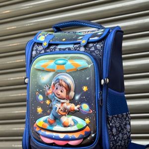 خرید اینترنتی قیمت کوله پشتی بچگانه صندوقی طرح Space برند K-Z کد 4061602