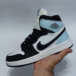 فروش اینترنتی کتونی پرطرفدار نایک جردن وان ساقدار Nike Jordan 1