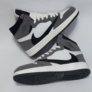 خرید آنلاین کتونی پرطرفدار و ترند نایک ترویس ساقدار Nike Travis