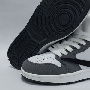 قیمت کتونی پرطرفدار و ترند نایک ترویس ساقدار Nike Travis