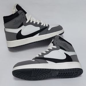 مشخصات کتونی پرطرفدار و ترند نایک ترویس ساقدار Nike Travis