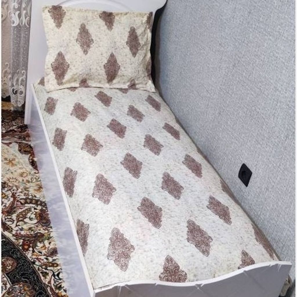 خرید انلاین روتختی یکنفره کرم شیری قهوه ای روکش تشک کشدوزی شده یک نفره