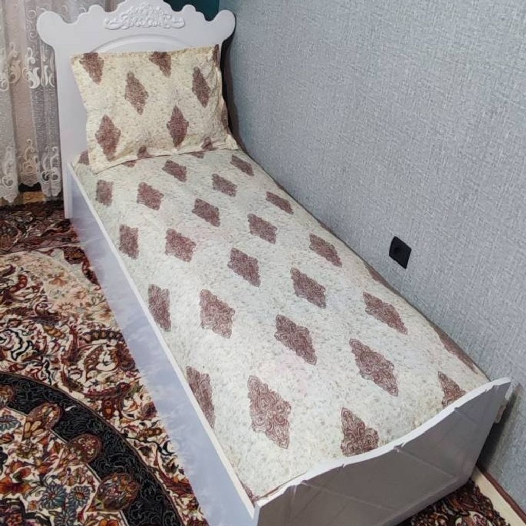 قیمت ارزان روتختی یکنفره کرم شیری قهوه ای روکش تشک کشدوزی شده یک نفره