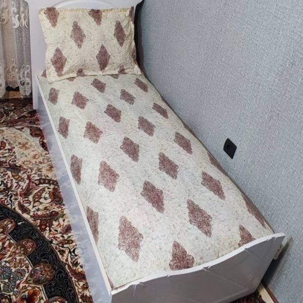 روتختی یکنفره کرم شیری قهوه ای روکش تشک کشدوزی شده یک نفره