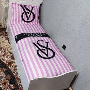 روتختی یک نفره ویکتوریا سکرت روکش تشک راه راه  صورتی