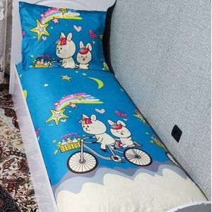 خرید اینترنتی روتختی یک نفره زمینه ابی اسمانی روتختی کارتونی طرح دوچرخه